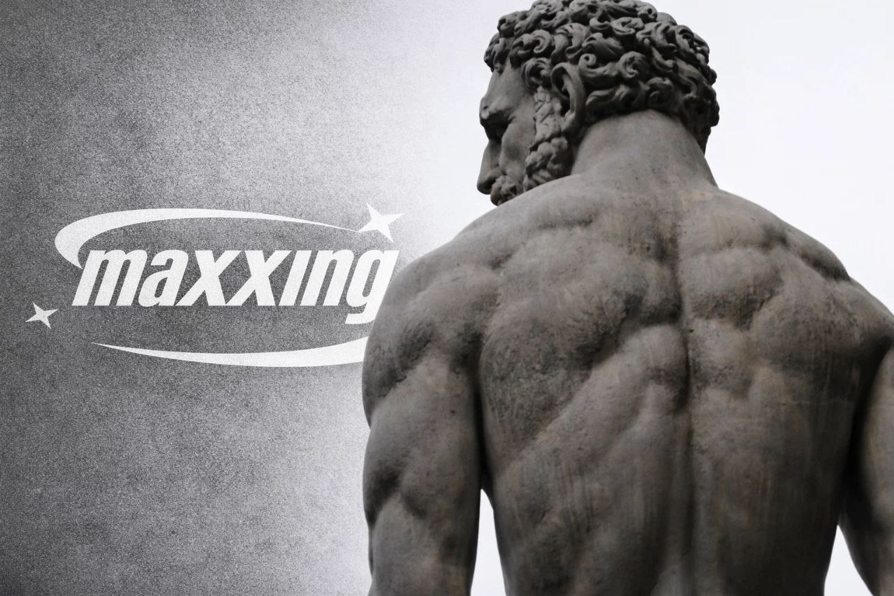 Statue maxxing